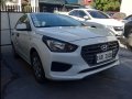 Selling White Hyundai Reina 2019 Sedan -3