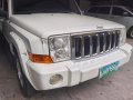 Selling White Jeep Commander 2009 in Makati-8