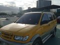 Selling Yellow Isuzu Crosswind 2003 in Caloocan-7