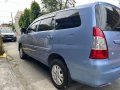 Selling Blue Toyota Innova 2013 in Victoria-2