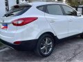 White Hyundai Tucson 2015 for sale in Malolos-5
