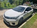 Pearl White Toyota Corolla Altis 2011 for sale in Mandaluyong-1