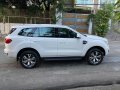 Selling Pearl White Ford Everest 2016 in Quezon City-3