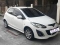 Selling White Mazda 2 2010 in Manila-9