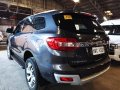 Selling Black Ford Everest 2018 in Pasig-5