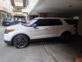 Pearl White Ford Explorer 2015 for sale in Makati -7