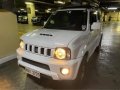 Selling Pearl White Suzuki Jimny 2016 in Manila-1