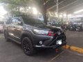 Selling Grey Toyota Hilux 2016 in Mandaluyong-5
