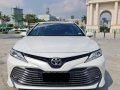 Selling Pearl White Toyota Camry 2019 in Pasig-5