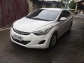 Selling White Hyundai Elantra 2012 in Quezon City-8