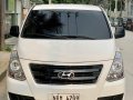 Sell Pearl White 2017 Hyundai Grandeur in Pasig-9