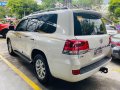 White Toyota Land Cruiser 2018 for sale in Automatic-6