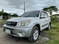 Pearl White Toyota Rav4 2004 for sale in Parañaque-1