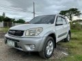 Pearl White Toyota Rav4 2004 for sale in Parañaque-8