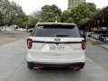 Selling White Ford Explorer 2016 in Pasig-5