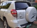 Pearl White Toyota RAV4 2010 for sale in Caloocan -2