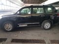 Selling Black Toyota Land Cruiser 2020 in Manila-9