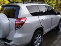 Pearl White Toyota RAV4 2010 for sale in Caloocan -0