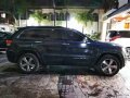 Grey Jeep Grand Cherokee 2014 for sale in Automatic-2