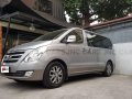 Silver Hyundai Starex 2017 for sale in Mandaluyong-9