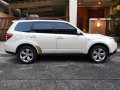 Pearl White Subaru Forester 2011 for sale in Automatic-8