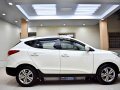 2010 Hyundai Tucson Manual White-5