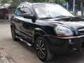 Selling Black Hyundai Tucson 2008 -0