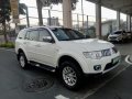 Selling Pearl White Mitsubishi Montero Sport 2011 in Pasig-0