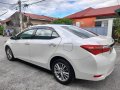 Selling Pearl White Toyota Corolla Altis 2015 in Angeles-6