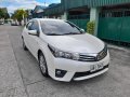 Selling Pearl White Toyota Corolla Altis 2015 in Angeles-9