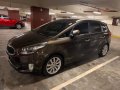Sell Grey 2014 Kia Carens in Mandaluyong-0