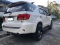 Pearl White Toyota Fortuner 2007 for sale in Automatic-7