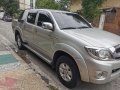 Selling Silver 2009 Toyota Hilux  in Pasig-5