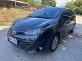 Selling Silver Toyota Yaris 2018 in Las Piñas-3