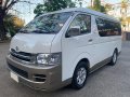 Selling White Toyota Hiace 2010 in Quezon -1