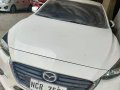 Selling Pearl White Mazda 3 2018 in Quezon City-4