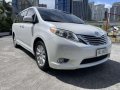 Pearl White Toyota Sienna 2014 for sale in Automatic-9