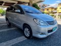 Selling Silver Toyota Innova 2011 in Biñan-9