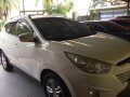 Selling White Hyundai Tucson 2009 in Antipolo-3