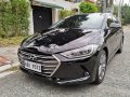 Black Hyundai Elantra 2017 for sale in Automatic-9