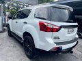 Sell Pearl White 2015 Isuzu Mu-X in Las Piñas-5