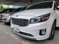 White Kia Grand carnival 2016 for sale in Automatic-9