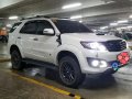 Selling Pearl White Toyota Fortuner 2015 in Baguio-9