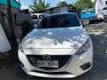 Pearl White Mazda 3 2016 for sale in Automatic-1