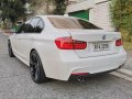White BMW 320D 2014 for sale in Quezon City-5