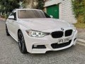 White BMW 320D 2014 for sale in Quezon City-7