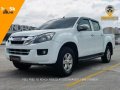 Selling Pearl White Isuzu D-Max 2015 in Manila-9