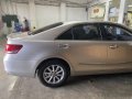 Selling Pearl White Toyota Camry 2011 in Manila-5