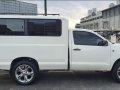 Selling White Toyota Hilux 2015 in Pateros-1