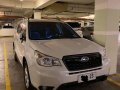 Selling Pearl White Subaru Forester 2014 in Pasig-6